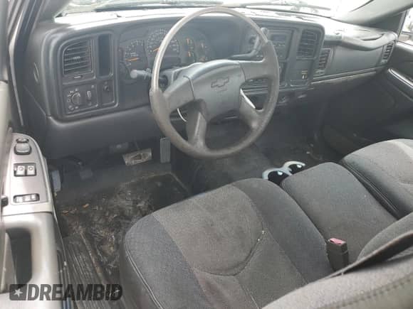 2004 Chevrolet Silverado 1500 Work Truck with VIN 1GCEC14Z34Z285743, listed as a Copart auction lot 70300965 with 229,174 mi miles and Clean title. Bid and sale history available at DreamBid. Image 8.