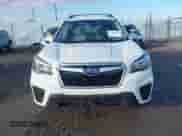 2020 Subaru Forester Premium z VIN JF2SKAGC7LH599138, wystawiony jako IAAI lot #43224988 z przebiegiem 61 422 mil mil oraz . Historia ofert i sprzedaży dostępna na DreamBid. Obrazek 6.