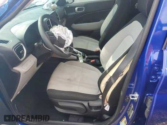 2025 Hyundai Venue SEL с VIN KMHRC8A39SU378590, выставлен на аукционе Copart как лот 70764405 с пробегом 6 465 миль миль и На запчасти • Non repairable. История ставок и продаж доступна на DreamBid. Изображение 7.