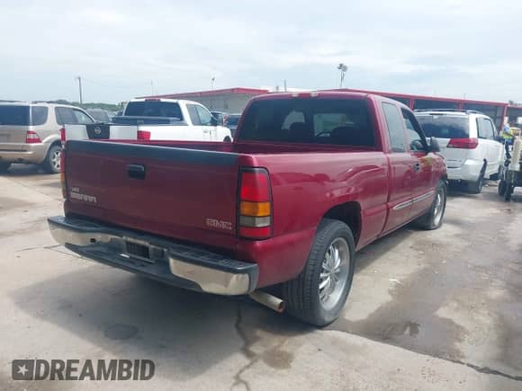 2005 GMC Sierra 1500 SLE с VIN 2GTEC19V451236860, выставлен на аукционе IAAI как лот 43046560 с пробегом 218 285 миль миль и . История ставок и продаж доступна на DreamBid. Изображение 4.