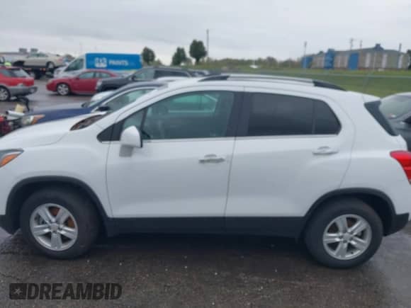 2018 Chevrolet Trax LT z VIN KL7CJPSB3JB606381, wystawiony jako IAAI lot #43568886 z przebiegiem 104 729 mil mil oraz . Historia ofert i sprzedaży dostępna na DreamBid. Obrazek 14.