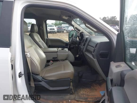 2019 Ford F-250 XL with VIN 1FT7W2A64KEF09039, listed as a IAAI auction lot 42276282 with 168,341 mi miles and . Bid and sale history available at DreamBid. Image 5.