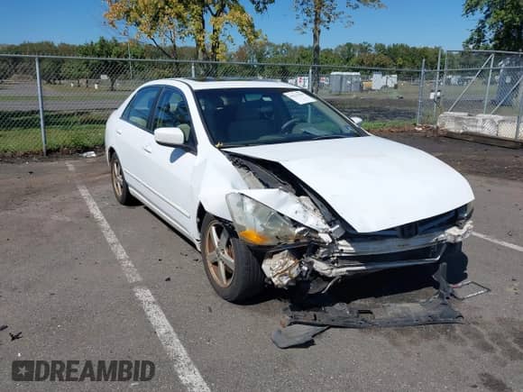 2005 Honda Accord EX с VIN 1HGCM56765A043635, выставлен на аукционе IAAI как лот 43213390 с пробегом 195 591 миль миль и . История ставок и продаж доступна на DreamBid. Изображение 1.