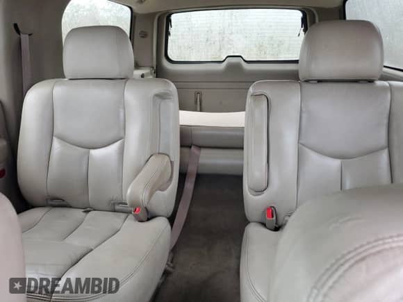 2004 Chevrolet Suburban LT with VIN 3GNEC16Z94G279756, listed as a Copart auction lot 76659684 with 187,751 mi miles and Non repairable. Bid and sale history available at DreamBid. Image 10.