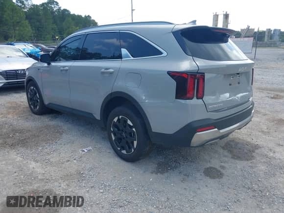 2024 Kia Sorento S with VIN 5XYRL4JC8RG289604, listed as a IAAI auction lot 42540729 with 31,815 mi miles and . Bid and sale history available at DreamBid. Image 3.