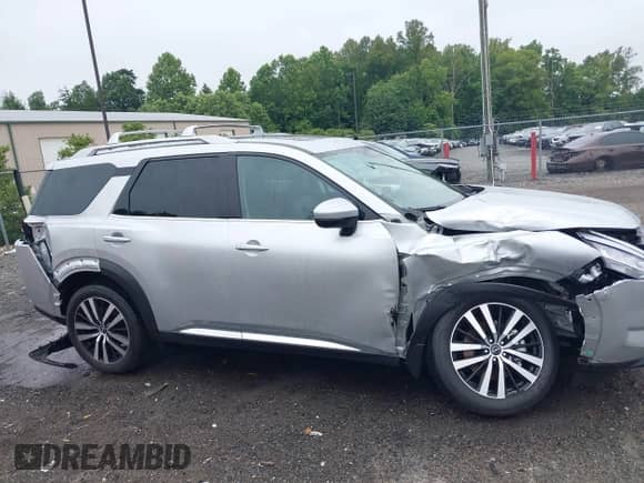 2024 Nissan Pathfinder Platinum с VIN 5N1DR3DJXRC298866, выставлен на аукционе IAAI как лот 42607262 с пробегом 4 683 миль миль и . История ставок и продаж доступна на DreamBid. Изображение 14.