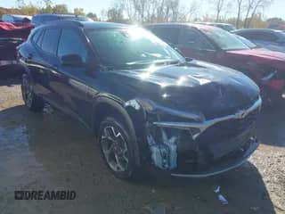 2025 Chevrolet Trax LT с VIN KL77LHEP6SC074399, выставлен на аукционе IAAI как лот 43441021 с пробегом 16 718 миль миль и . История ставок и продаж доступна на DreamBid. Изображение 1.