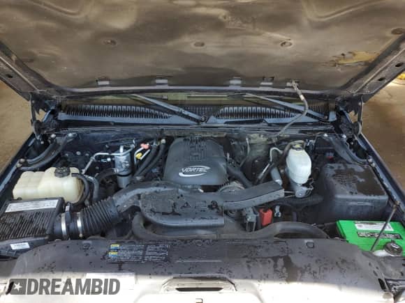 2004 Chevrolet Tahoe LS z VIN 1GNEK13Z84J216413, wystawiony jako Copart lot #62899985 z przebiegiem 158 403 mil mil oraz Czysty tytuł • Clean title. Historia ofert i sprzedaży dostępna na DreamBid. Obrazek 12.