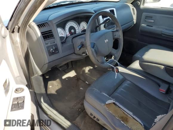2005 Dodge Dakota with VIN 1D7HW52J35S322198, listed as a Copart auction lot 47046414 with 122,879 mi miles and Salvage title. Bid and sale history available at DreamBid. Image 8.