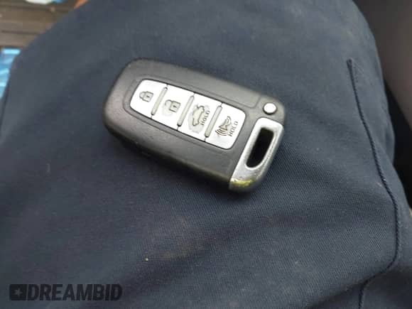 2011 Hyundai Sonata SE с VIN 5NPEC4AC1BH092559, выставлен на аукционе IAAI как лот 43070731 с пробегом 201 400 миль миль и . История ставок и продаж доступна на DreamBid. Изображение 11.