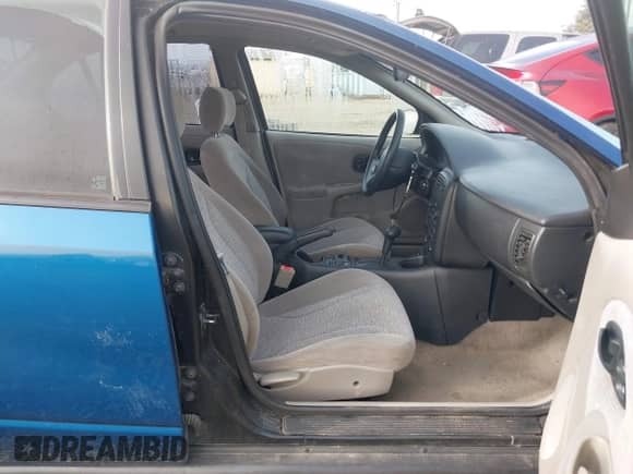 2000 Saturn SL with VIN 1G8ZK5275YZ143259, listed as a IAAI auction lot 43366243 with 121,018 mi miles and . Bid and sale history available at DreamBid. Image 5.