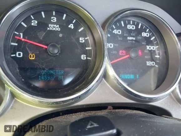 2013 Chevrolet Silverado 2500HD Work Truck z VIN 1GB0KVCGXDZ341475, wystawiony jako IAAI lot #42579251 z przebiegiem 145 937 mil mil oraz . Historia ofert i sprzedaży dostępna na DreamBid. Obrazek 7.