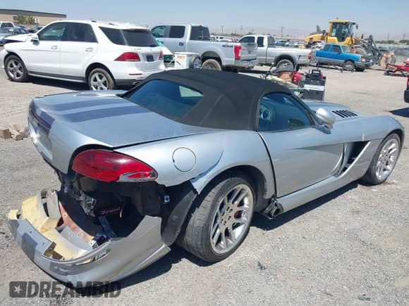 2004 Dodge Viper SRT-10 with VIN 1B3JZ65Z74V101406, listed as a IAAI auction lot 43008128 with 40,799 mi miles and . Bid and sale history available at DreamBid. Image 4.