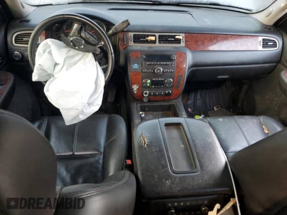 2009 Chevrolet Tahoe 2LT z VIN 1GNFK23089R244605, wystawiony jako Copart lot #85346165 z przebiegiem Nie podano mil oraz Szkoda całkowita • Salvage title. Historia ofert i sprzedaży dostępna na DreamBid. Obrazek 8.