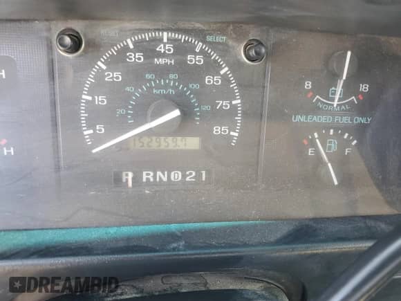 1996 Ford Econoline Cargo with VIN 1FBHE31HXTHA38341, listed as a Copart auction lot 63821515 with 152,959 mi miles and Clean title. Bid and sale history available at DreamBid. Image 8.