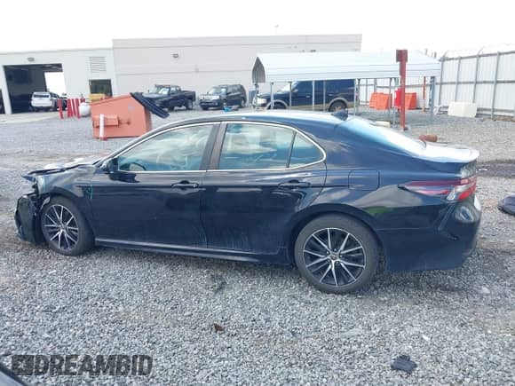 2021 Toyota Camry SE with VIN 4T1G11AK5MU404407, listed as a IAAI auction lot 42997960 with 155,618 mi miles and . Bid and sale history available at DreamBid. Image 14.