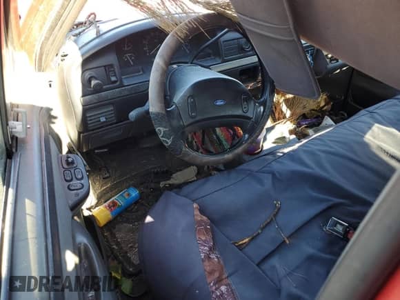 1993 Ford F-150 z VIN 1FTEF15N9PNA64694, wystawiony jako Copart lot #75443244 z przebiegiem Nie podano mil oraz Nie do naprawy • Non repairable. Historia ofert i sprzedaży dostępna na DreamBid. Obrazek 8.