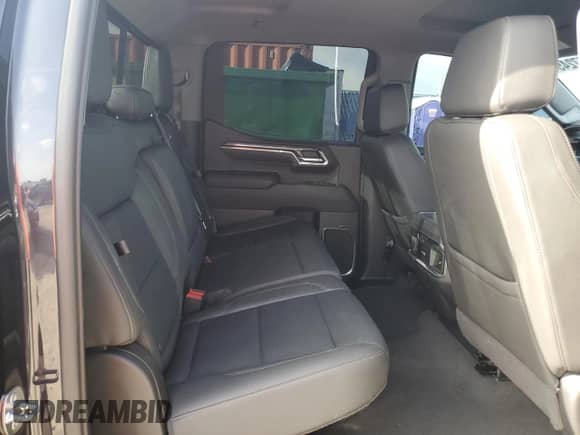 2024 Chevrolet Silverado 1500 z VIN 3GCPAEE86RG288574, wystawiony jako Copart lot #63547245 z przebiegiem 26 929 mil mil oraz Szkoda całkowita • Salvage title. Historia ofert i sprzedaży dostępna na DreamBid. Obrazek 10.