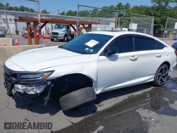 2022 Honda Accord Sport z VIN 1HGCV2F38NA020012, wystawiony jako IAAI lot #42733382 z przebiegiem 36 031 mil mil oraz . Historia ofert i sprzedaży dostępna na DreamBid. Obrazek 6.