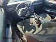 2015 Ford Mustang V6 z VIN 1FA6P8AM6F5370022, wystawiony jako Copart lot #84594425 z przebiegiem 176 593 mil mil oraz Szkoda całkowita • Salvage title. Historia ofert i sprzedaży dostępna na DreamBid. Obrazek 8.