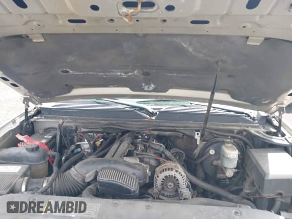 2008 Chevrolet Tahoe 3LT with VIN 1GNFK13008R260063, listed as a IAAI auction lot 41865118 with 218,009 mi miles and . Bid and sale history available at DreamBid. Image 10.