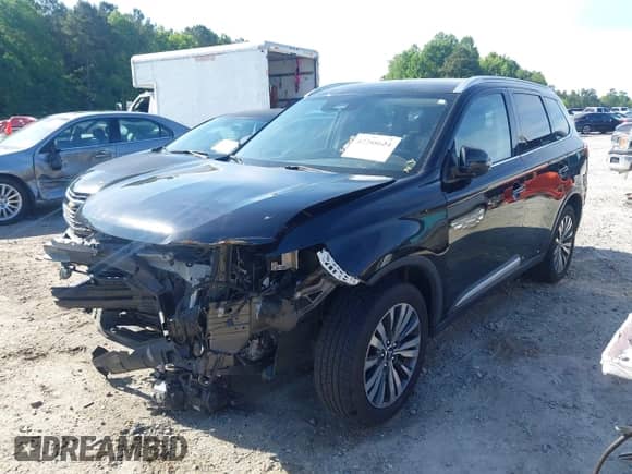 2020 Mitsubishi Outlander SE z VIN JA4AD3A3XLJ000812, wystawiony jako IAAI lot #42288624 z przebiegiem 98 882 mil mil oraz . Historia ofert i sprzedaży dostępna na DreamBid. Obrazek 18.