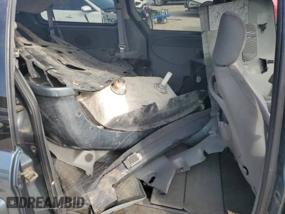 2006 Dodge Grand Caravan SXT z VIN 2D4GP44L86R649519, wystawiony jako Copart lot #84798585 z przebiegiem Nie podano mil oraz Szkoda całkowita • Salvage title. Historia ofert i sprzedaży dostępna na DreamBid. Obrazek 11.