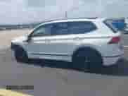 2024 Volkswagen Tiguan SE R-Line Black с VIN 3VVCB7AX5RM172323, выставлен на аукционе IAAI как лот 42501946 с пробегом 4 497 миль миль и . История ставок и продаж доступна на DreamBid. Изображение 15.