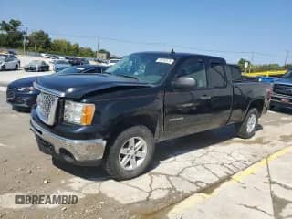 2013 GMC Sierra 1500 SLE with VIN 1GTR2VE71DZ200035, listed as a Copart auction lot 80792575 with 47,829 mi miles and Salvage title. Bid and sale history available at DreamBid. Image 1.