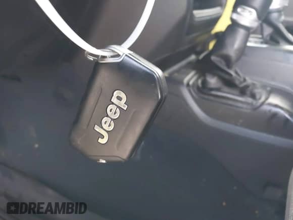 2022 Jeep Wrangler Unlimited Sport S z VIN 1C4HJXDG4NW247185, wystawiony jako IAAI lot #41192483 z przebiegiem 40 843 mil mil oraz . Historia ofert i sprzedaży dostępna na DreamBid. Obrazek 11.