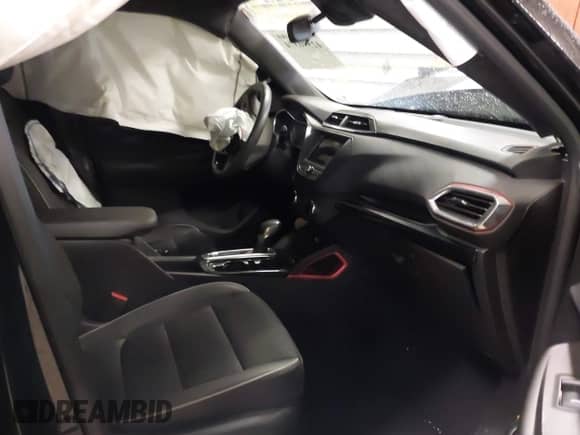 2022 Chevrolet TrailBlazer RS with VIN KL79MUSL3NB055559, listed as a IAAI auction lot 42590374 with 64,342 mi miles and . Bid and sale history available at DreamBid. Image 5.