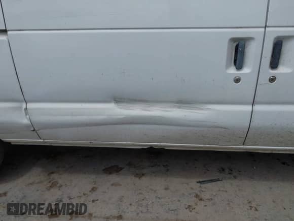 1999 Ford Econoline Cargo с VIN 1FTRE1426XHA02910, выставлен на аукционе IAAI как лот 42809583 с пробегом 198 718 миль миль и . История ставок и продаж доступна на DreamBid. Изображение 6.