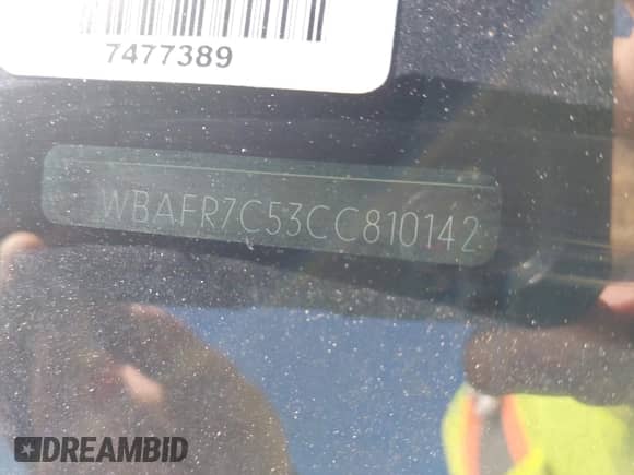 2012 BMW 5 Series 535i z VIN WBAFR7C53CC810142, wystawiony jako IAAI lot #43164533 z przebiegiem Nie podano mil oraz . Historia ofert i sprzedaży dostępna na DreamBid. Obrazek 16.