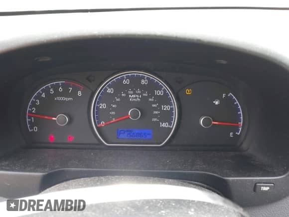 2010 Hyundai Elantra GLS z VIN KMHDU4AD7AU185054, wystawiony jako IAAI lot #43144334 z przebiegiem 156 865 mil mil oraz . Historia ofert i sprzedaży dostępna na DreamBid. Obrazek 7.