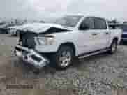 2023 Ram 1500 Big Horn z VIN 1C6RREFT3PN564838, wystawiony jako Copart lot #86040275 z przebiegiem Nie podano mil oraz Czysty tytuł • Clean title. Historia ofert i sprzedaży dostępna na DreamBid. Obrazek 1.