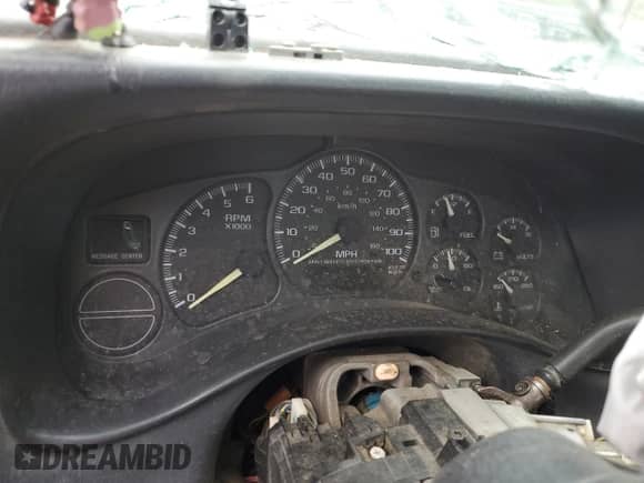 2000 GMC Sierra 1500 SLE with VIN 1GTEK19T5YZ203380, listed as a Copart auction lot 64324535 with Not provided miles and Non repairable. Bid and sale history available at DreamBid. Image 9.