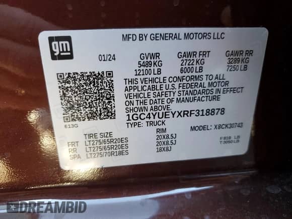 2024 Chevrolet Silverado 3500HD LTZ z VIN 1GC4YUEYXRF318878, wystawiony jako Copart lot #42762255 z przebiegiem 3 837 mil mil oraz Szkoda całkowita • Salvage title. Historia ofert i sprzedaży dostępna na DreamBid. Obrazek 12.