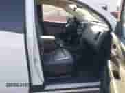 2019 Chevrolet Colorado 2WD Work Truck z VIN 1GCHSBEA1K1115374, wystawiony jako IAAI lot #43488651 z przebiegiem 49 644 mil mil oraz . Historia ofert i sprzedaży dostępna na DreamBid. Obrazek 1.