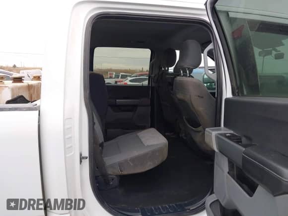 2024 Ford F-250 XL с VIN 1FT7W2BT8REC67547, выставлен на аукционе IAAI как лот 41260449 с пробегом 25 964 миль миль и . История ставок и продаж доступна на DreamBid. Изображение 8.