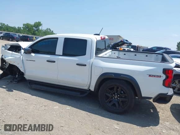 2025 Chevrolet Colorado 4WD Trail Boss с VIN 1GCPTEEK5S1120855, выставлен на аукционе IAAI как лот 42454129 с пробегом 2 696 миль миль и . История ставок и продаж доступна на DreamBid. Изображение 15.