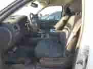 2010 Chevrolet Suburban LS с VIN 1GNUCHE05AR183058, выставлен на аукционе Copart как лот 89012175 с пробегом 236 493 миль миль и Списание • Salvage title. История ставок и продаж доступна на DreamBid. Изображение 7.