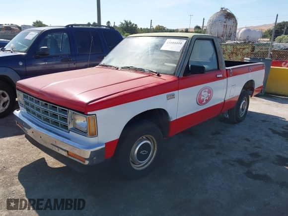 1989 Chevrolet S-10 с VIN 1GCBS14E2K8248513, выставлен на аукционе IAAI как лот 43104410 с пробегом 138 354 миль миль и . История ставок и продаж доступна на DreamBid. Изображение 2.
