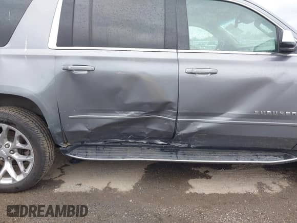 2019 Chevrolet Suburban Premier с VIN 1GNSKJKC9KR288722, выставлен на аукционе IAAI как лот 42282877 с пробегом 161 795 миль миль и . История ставок и продаж доступна на DreamBid. Изображение 6.