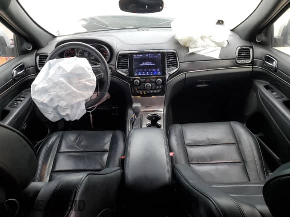 2019 Jeep Grand Cherokee High Altitude z VIN 1C4RJECG6KC795048, wystawiony jako Copart lot #69761744 z przebiegiem 39 989 mil mil oraz Szkoda całkowita • Salvage title. Historia ofert i sprzedaży dostępna na DreamBid. Obrazek 8.