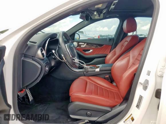 2021 Mercedes-Benz C 300 с VIN W1KWF8DB9MR609940, выставлен на аукционе Copart как лот 71192415 с пробегом 51 770 миль миль и Списание • Salvage title. История ставок и продаж доступна на DreamBid. Изображение 7.