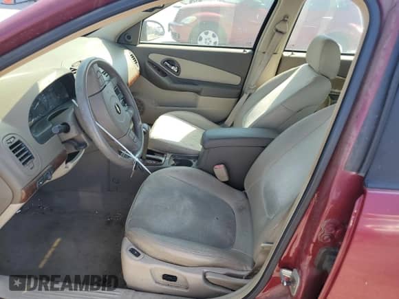 2004 Chevrolet Malibu Maxx LT z VIN 1G1ZU64824F239270, wystawiony jako Copart lot #64116624 z przebiegiem 52 378 mil mil oraz Szkoda całkowita • Salvage title. Historia ofert i sprzedaży dostępna na DreamBid. Obrazek 7.