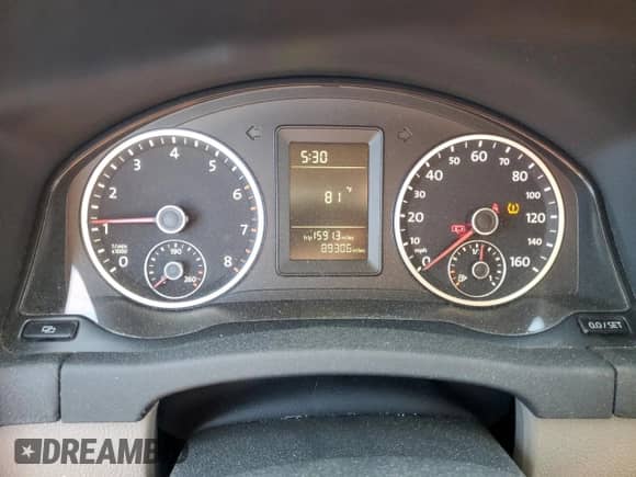 2010 Volkswagen Tiguan S с VIN WVGCV7AX7AW530642, выставлен на аукционе Copart как лот 81717144 с пробегом 89 306 миль миль и Списание • Salvage title. История ставок и продаж доступна на DreamBid. Изображение 9.