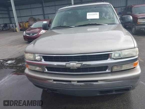 2000 Chevrolet Suburban LT with VIN 3GNFK16T9YG128540, listed as a IAAI auction lot 43322016 with 314,217 mi miles and . Bid and sale history available at DreamBid. Image 6.