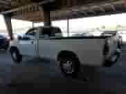 2002 Toyota Tundra z VIN 5TBJN32142S303241, wystawiony jako Copart lot #64789225 z przebiegiem 216 962 mil mil oraz Czysty tytuł • Clean title. Historia ofert i sprzedaży dostępna na DreamBid. Obrazek 2.
