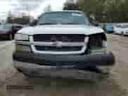 2004 Chevrolet Silverado 2500HD LS с VIN 1GCHC23184F102191, выставлен на аукционе Copart как лот 50151625 с пробегом Не указан миль и Списание • Salvage title. История ставок и продаж доступна на DreamBid. Изображение 5.